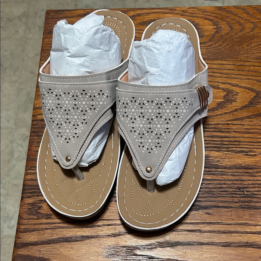 Women's Beige Sandals